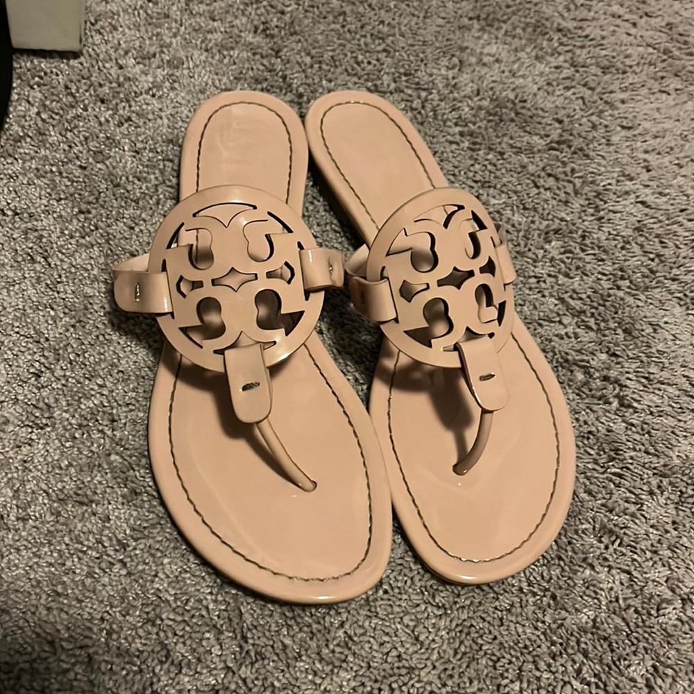 Tory Burch Miller Pastel Pink Sandals Patent Leather - Size 9